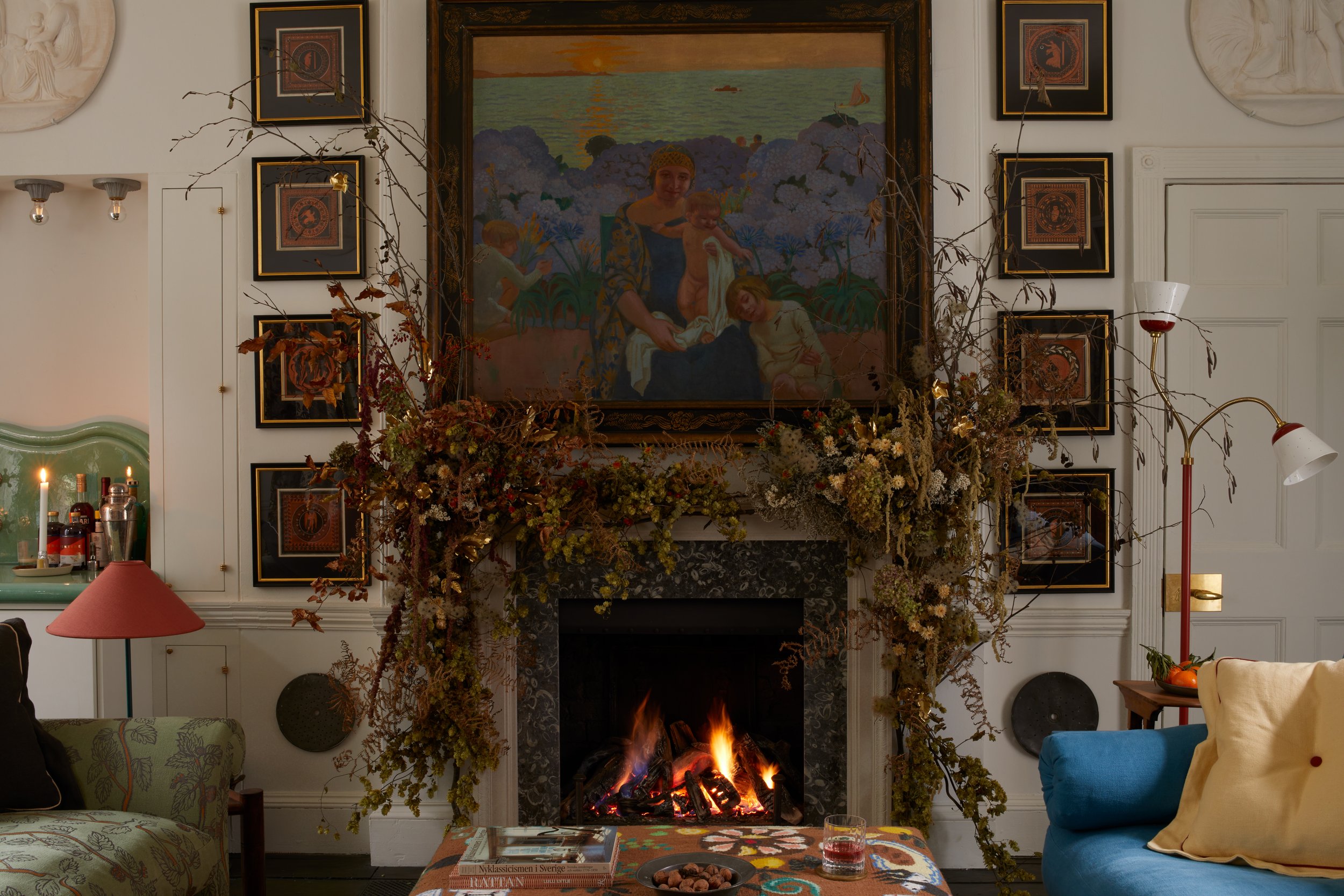 Beata_heuman_188_drawing_room_christmas.jpg