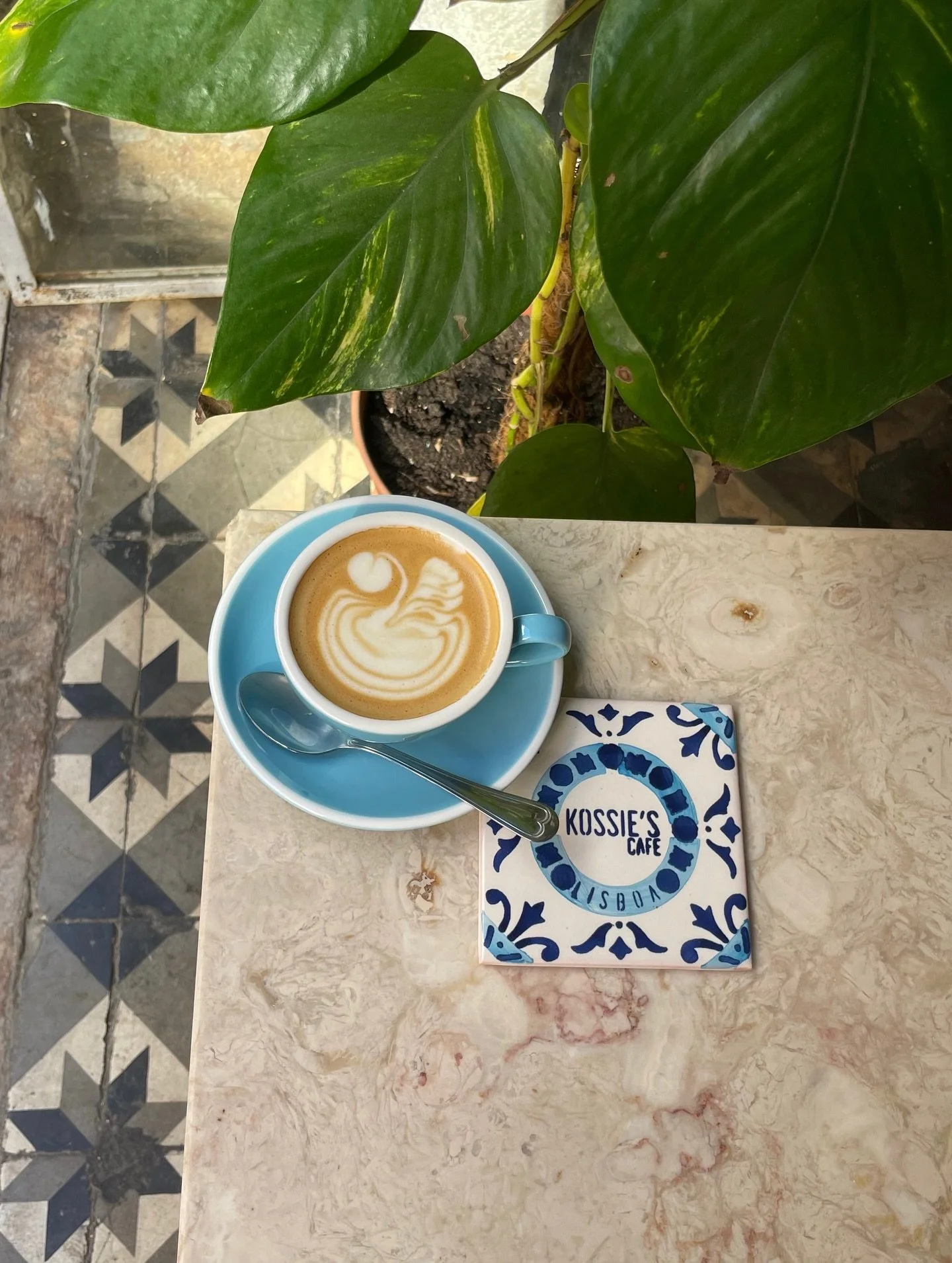 Coffee, made with love. 
#specialtycoffee #lisboa #brunch