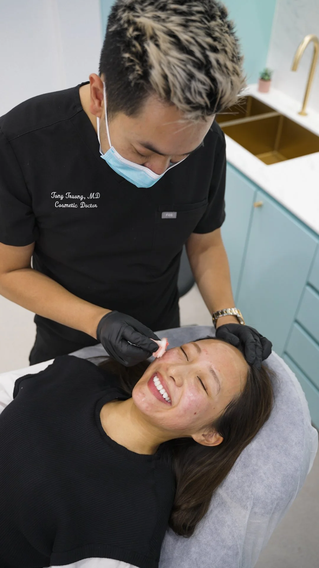 Rejuran Microneedling vs Injections: What’s the Difference and Which One Is Right for You?