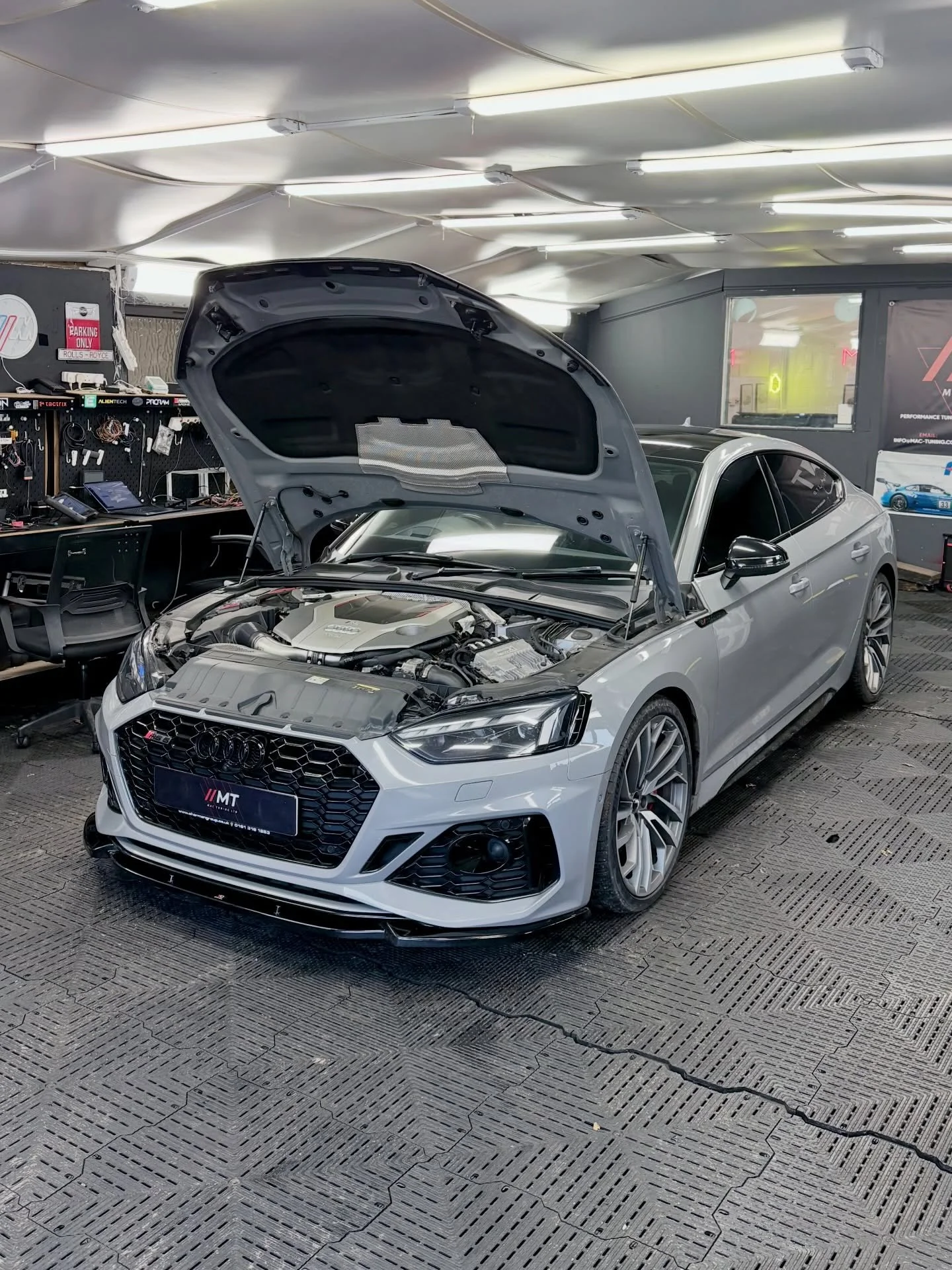 Audi RS5 B9 in with us for a huge package! 

Starting off with an engine oil and filter change to make sure it&rsquo;s being kept well maintained. These can suffer from early rocker arm wear and failure. Often caused by a combination of very thin sto