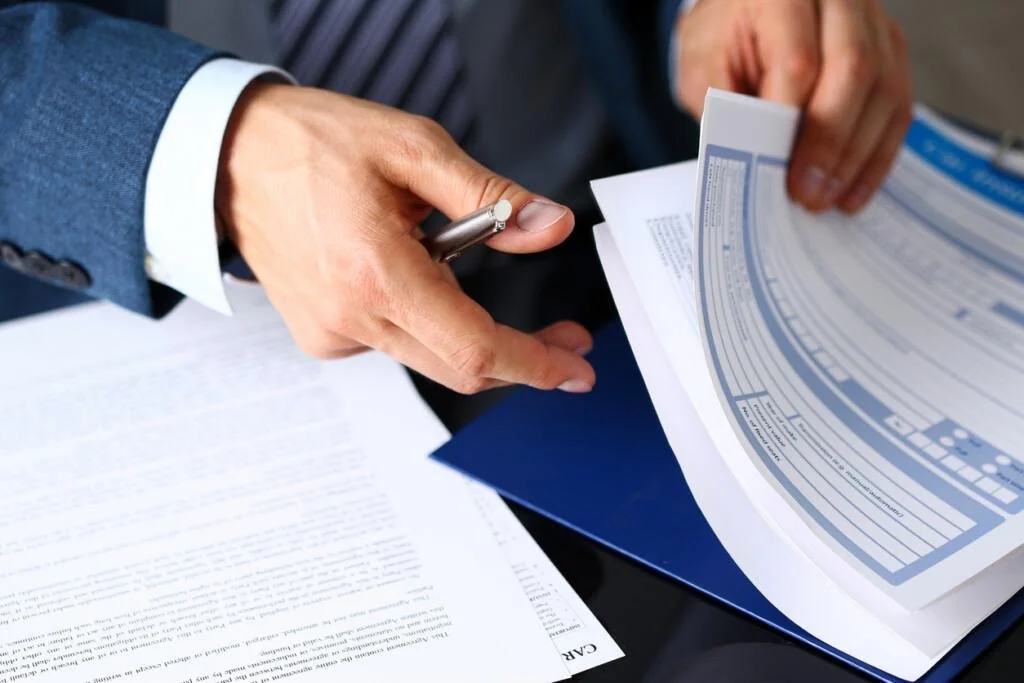 Encaisser un chèque d’assurance n’est pas toujours une transaction : nuances jurisprudentielles