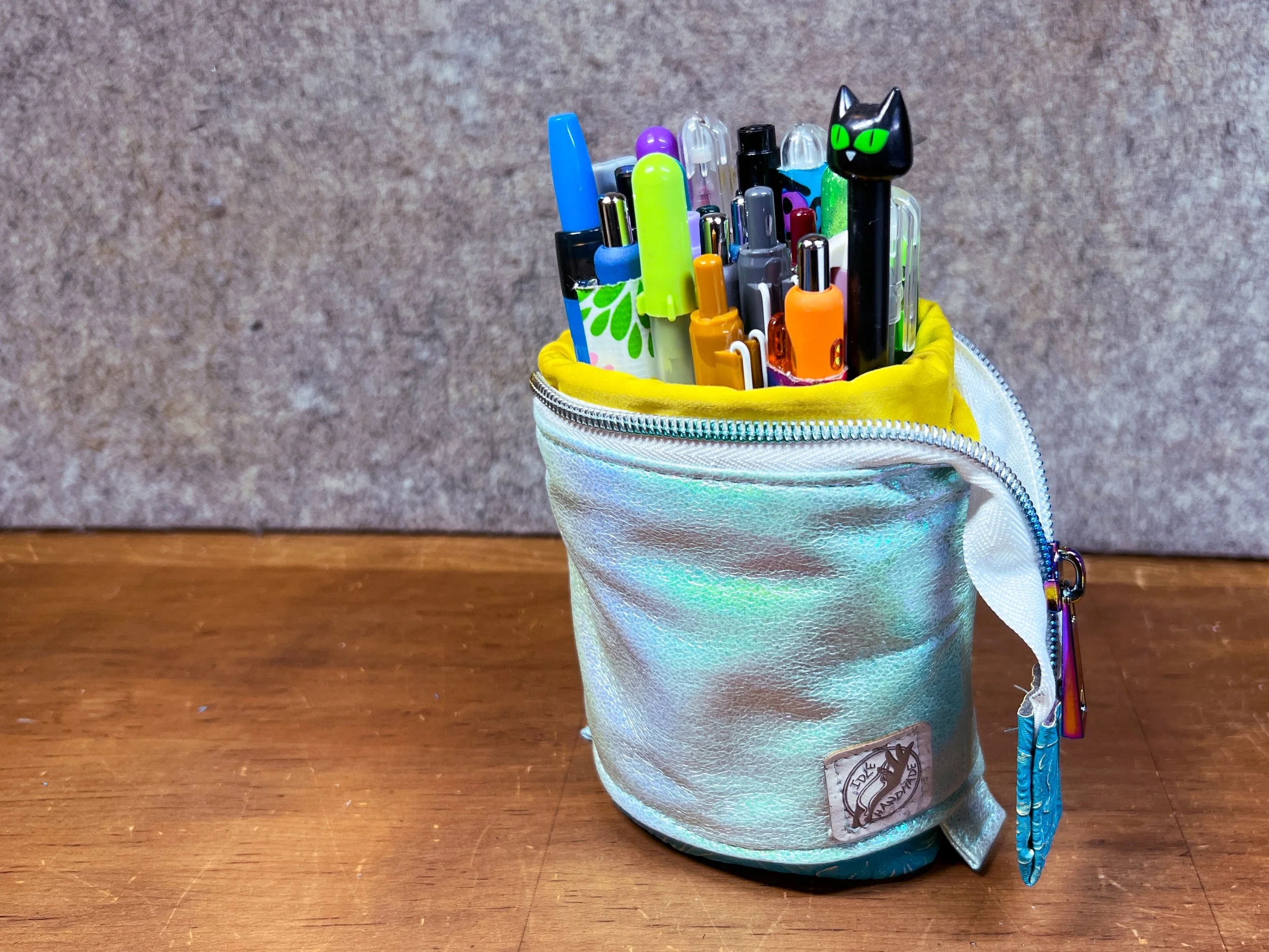 Cha Cha Sliding Pen Cup Pouch - Post 1-3.jpg