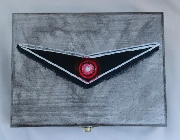 BSG Cylon Box edited 2 copy.jpg