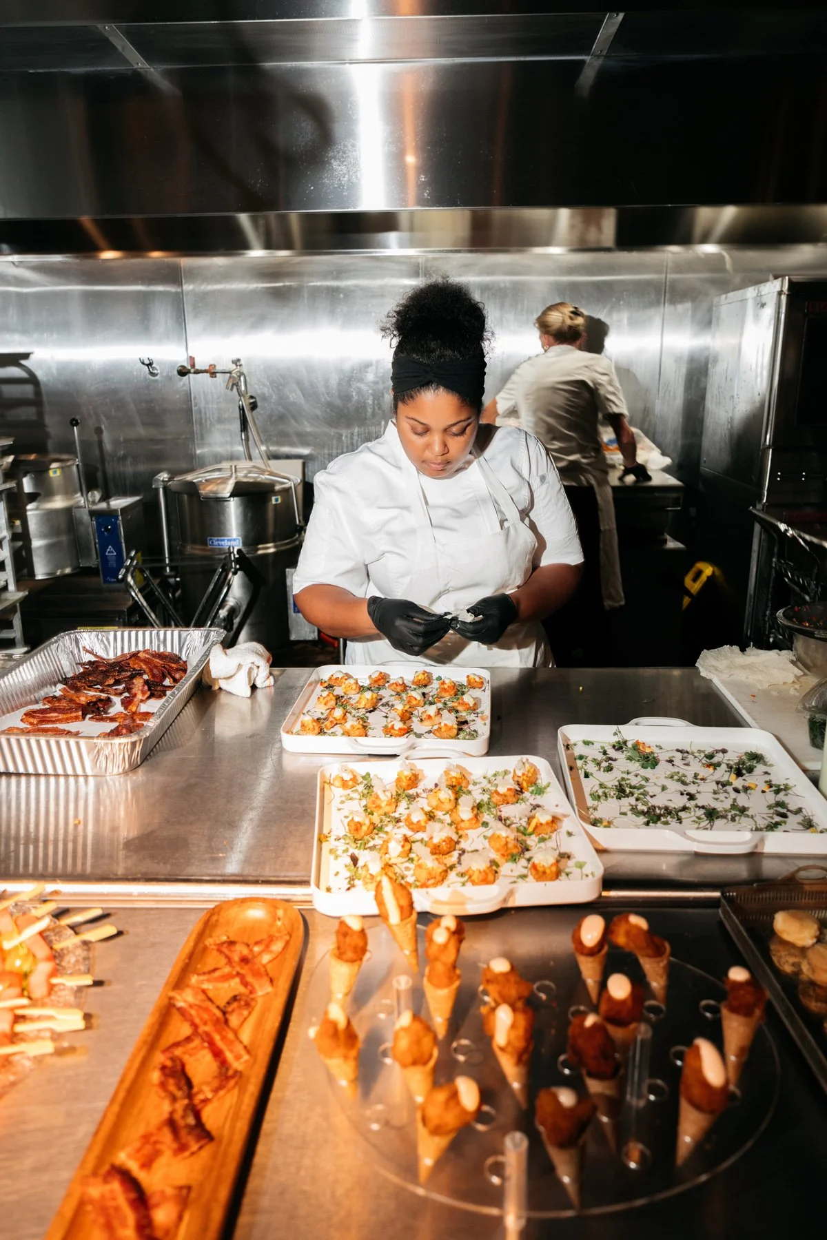 Eatwell-AnniversaryParty-Cincinnati-Event-Photography-LeslieRodriguezPhotography_013.JPG