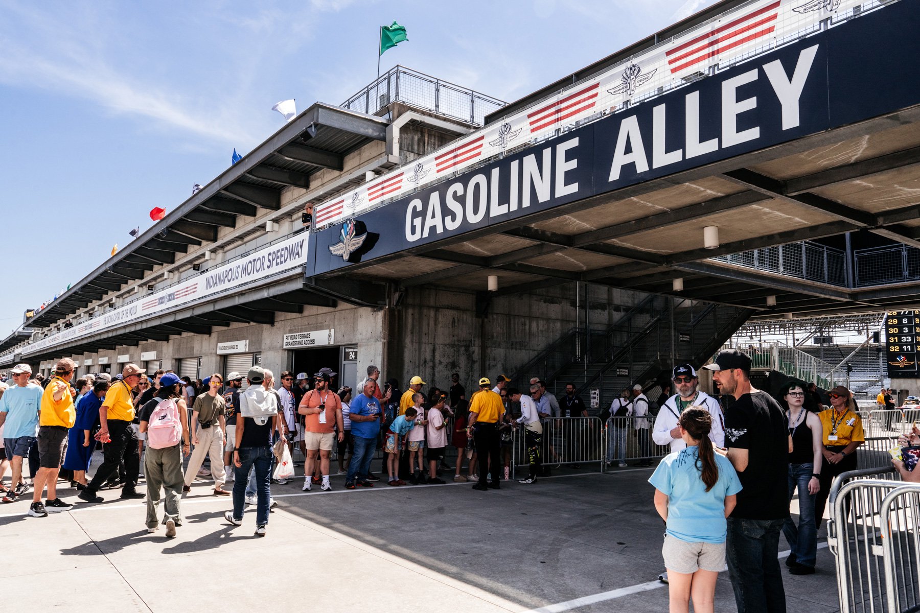 Redfin-Rocket-indianapolis-motorspeedway-companyretreat-leslie-rodriguez-photography_004.JPG