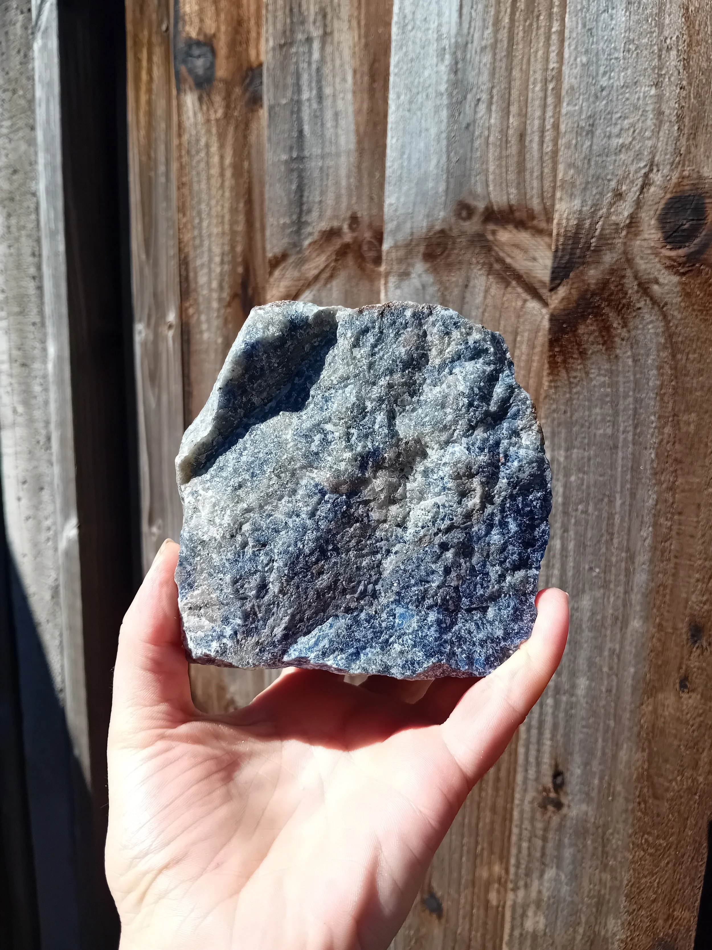 Sodalite raw 1