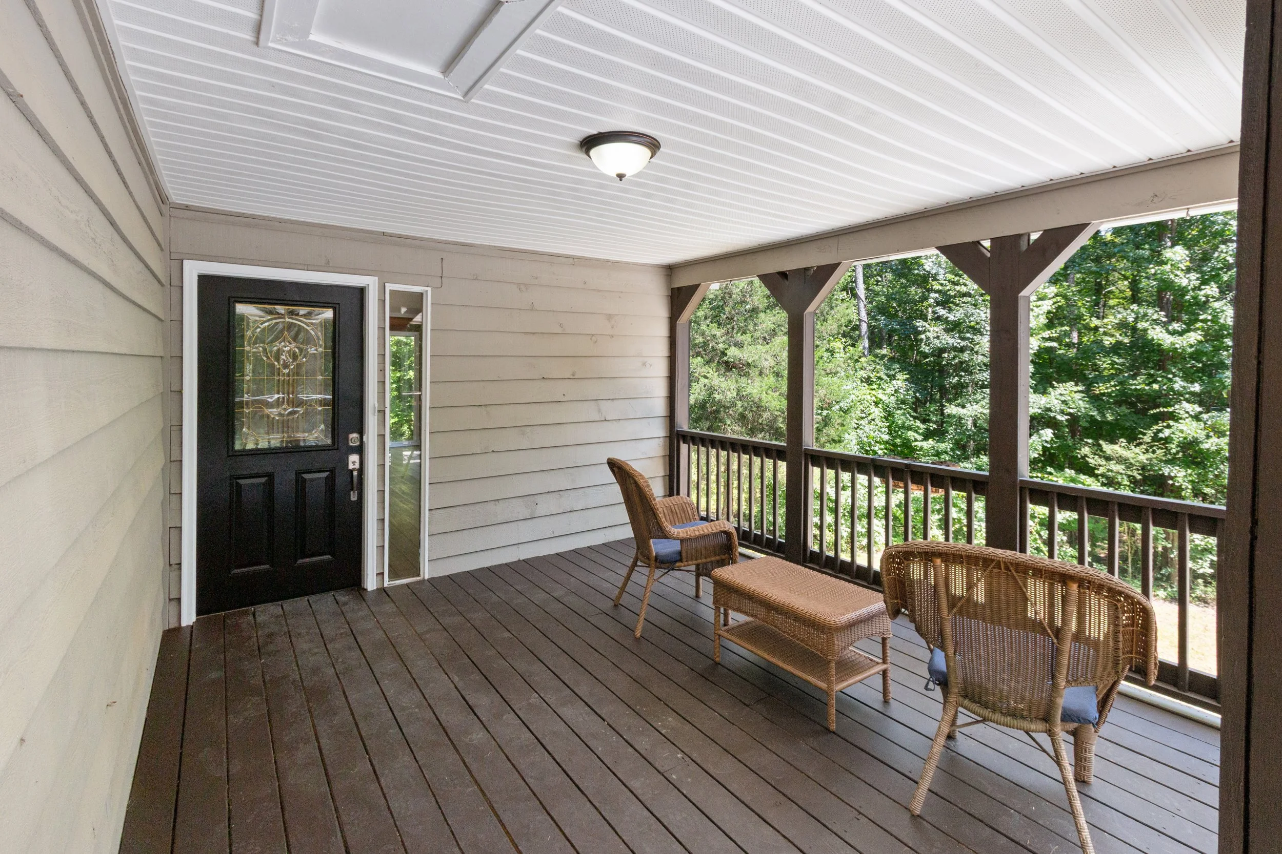 47_front-porch-5.jpg