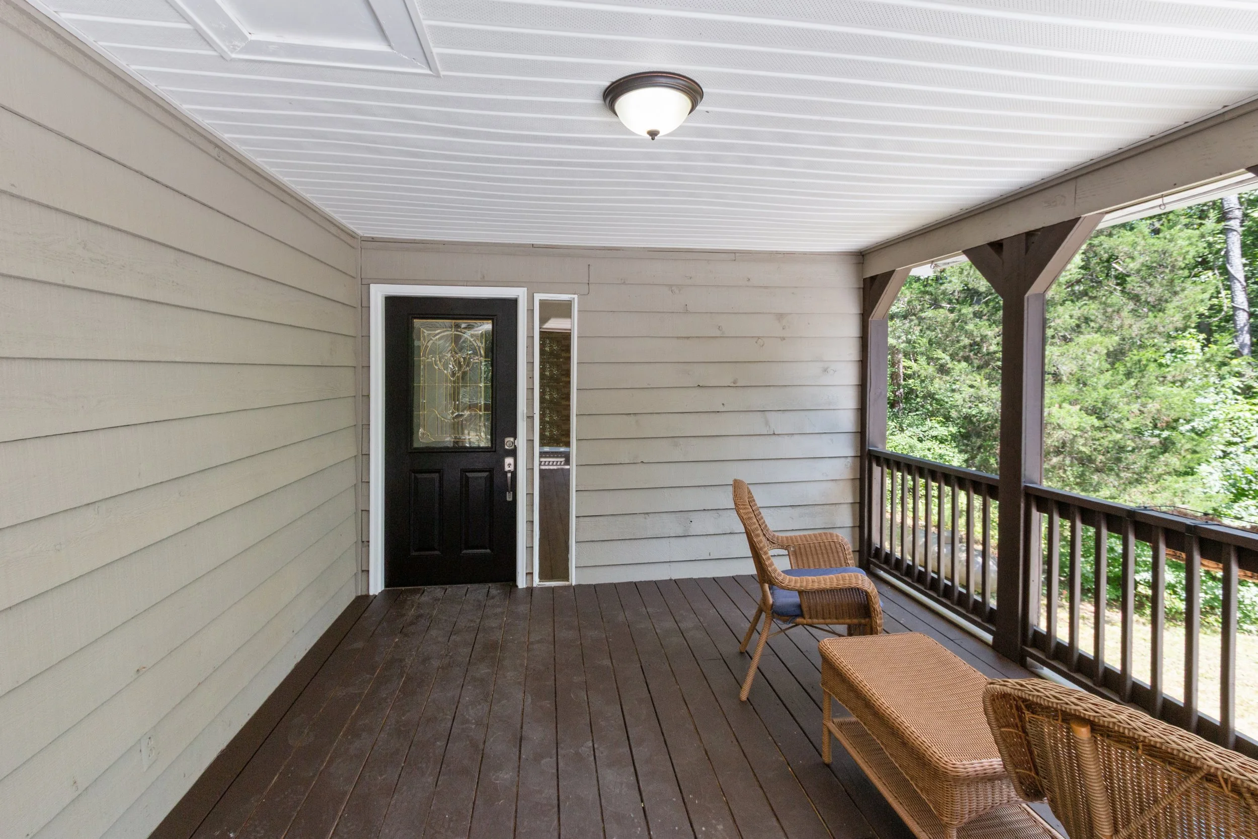 47_front-porch-4.jpg