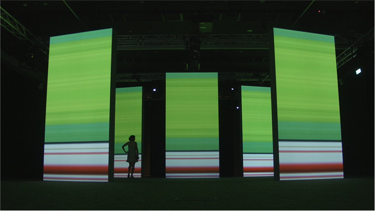DIGITAL DREAMS OF RUSSIA.mp4_20171020_085114 1.png