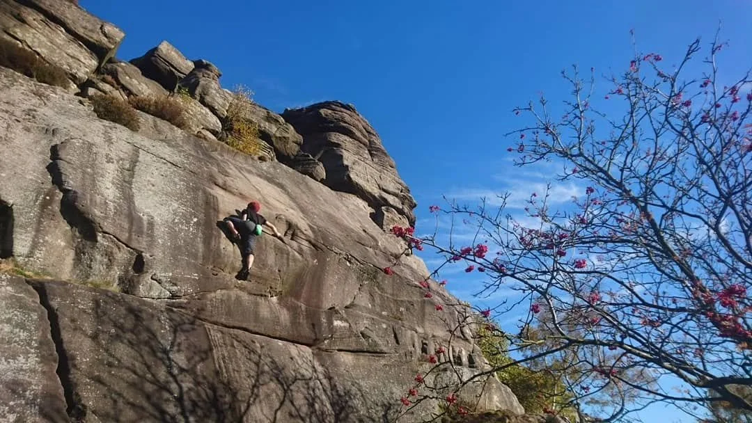 THREE PEBBLE SLAB 

One from the archives inspired by @v12_outdoor generous monthly competitions.

A beautiful autumn day back in 2018. I had no friends to climb with so I set off on my own. 

I haven't climbed at Froggatt much but always enjoy the e
