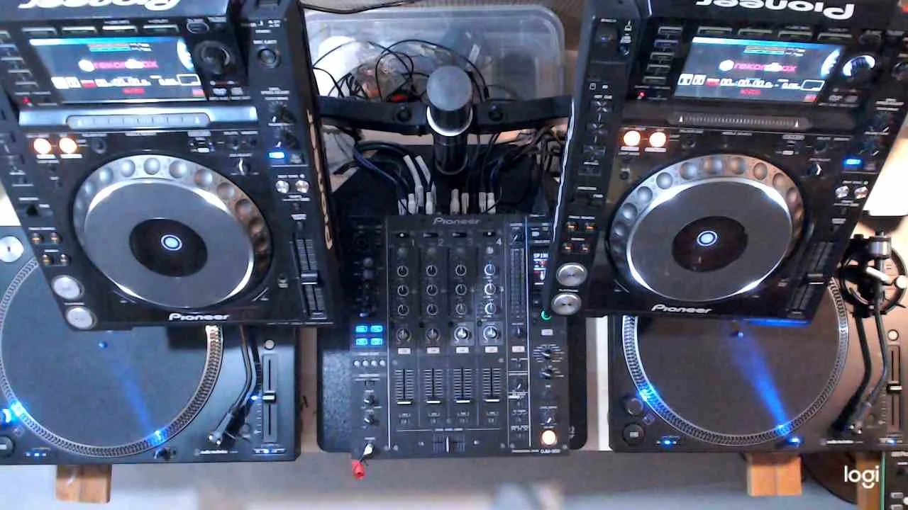DJ Audio-Studio time