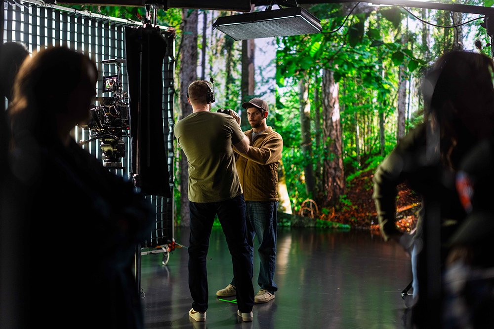 3063 - ZEISS 100 BTS - Golden Hour - IMG_2427 copy.jpg