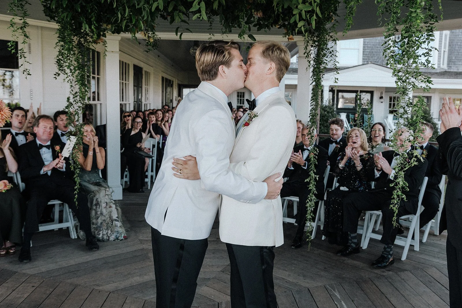 SNEAKYPEAKY (WEDDING)-41.jpg