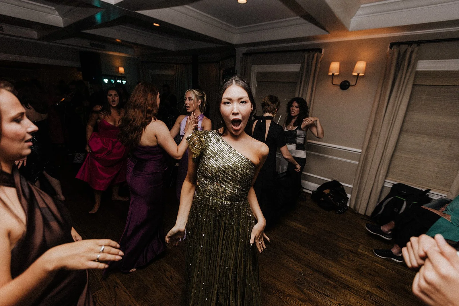 SNEAKYPEAKY (WEDDING)-76.jpg