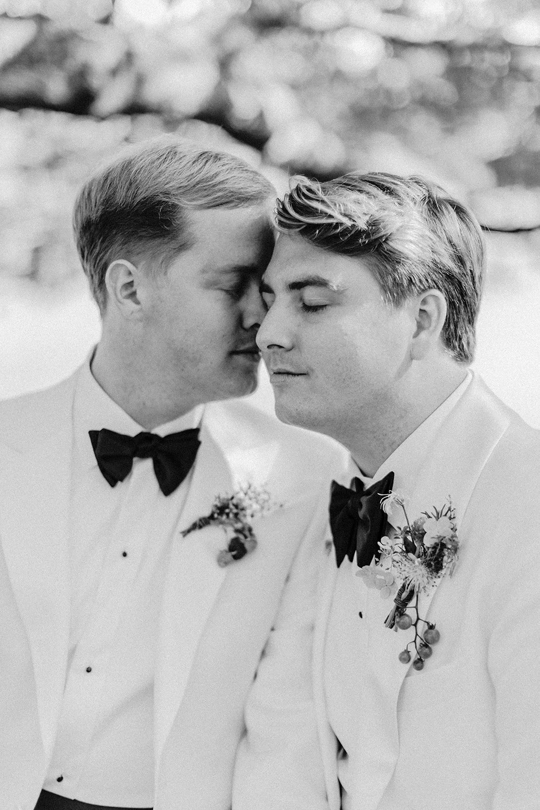 SNEAKYPEAKY (WEDDING)-26.jpg