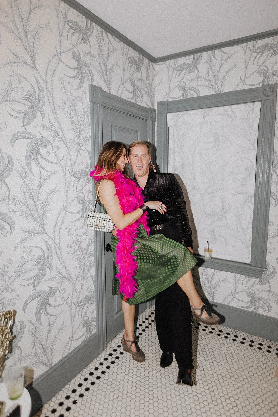 SNEAKYPEAKY (WEDDING)-95.jpg