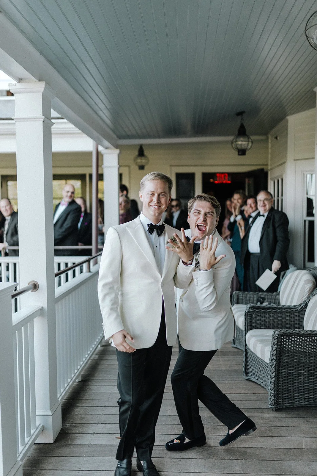 SNEAKYPEAKY (WEDDING)-44.jpg