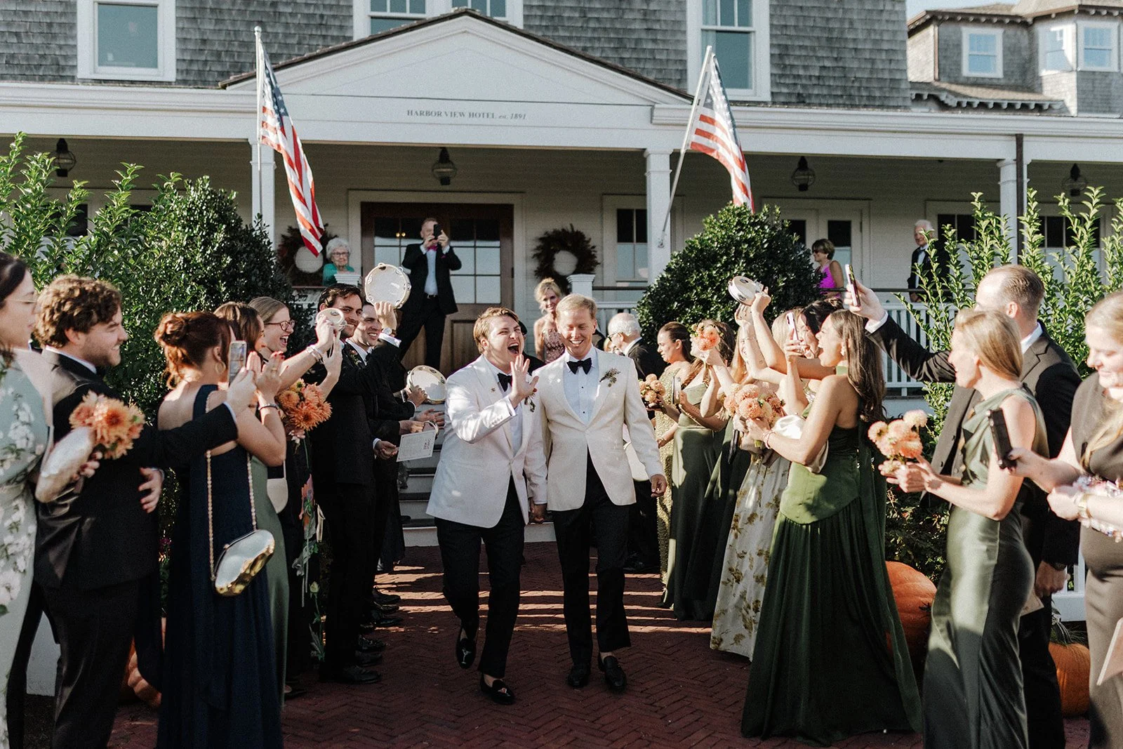 SNEAKYPEAKY (WEDDING)-45.jpg