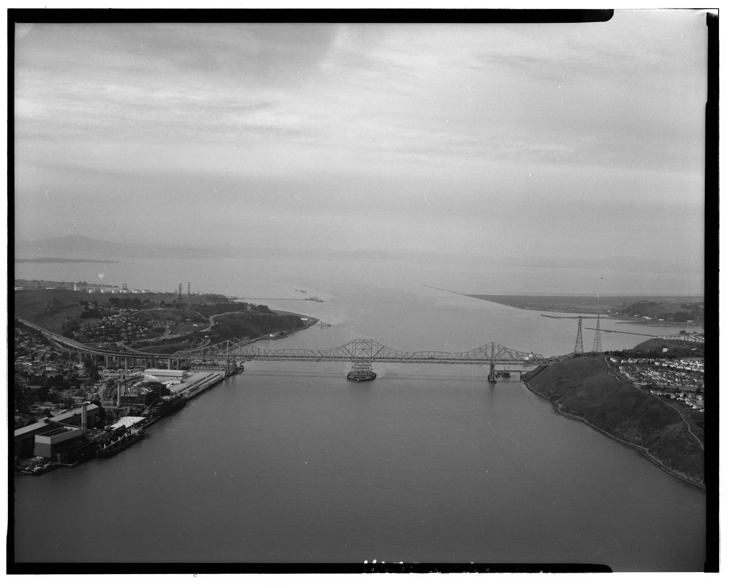11_Carquinez_Bridge_ORIGINAL_strait_view.jpg