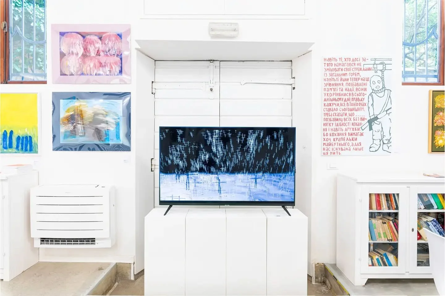 Just wrapped up an incredible journey at the Venice Consciousness Exhibition at Palazzo Albrizzi-Capello Palace. 🌍✨ My 3D film "Eclipse Rhythm"delves into cognitive biases and systemic thinking errors, using modern dance, motion capture, a