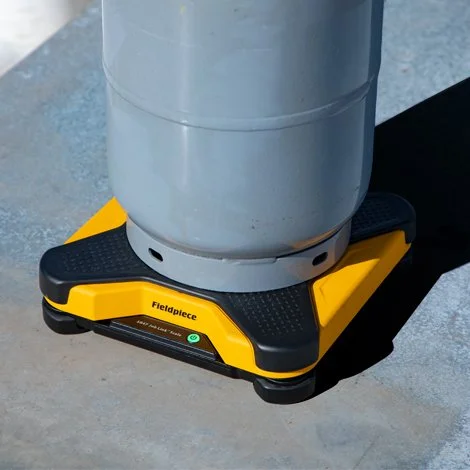 fieldpiece-sr47-inuse.jpg