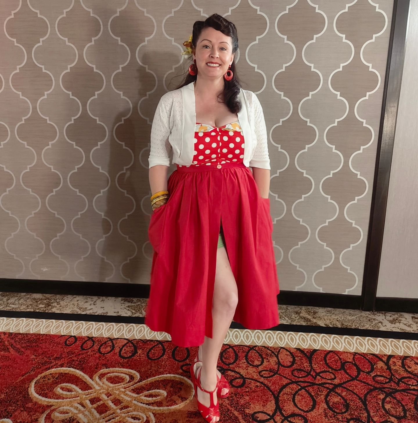 Yay! A somewhat decent picture of my daytime outfit. It's a Lamouretta and picnic skirt combo to create a playsuit. 🍄 
Having fun as always at @viva.las.vegas.vlv 
Went to the sewing meetup this morning and met some new friends and reconnected with 