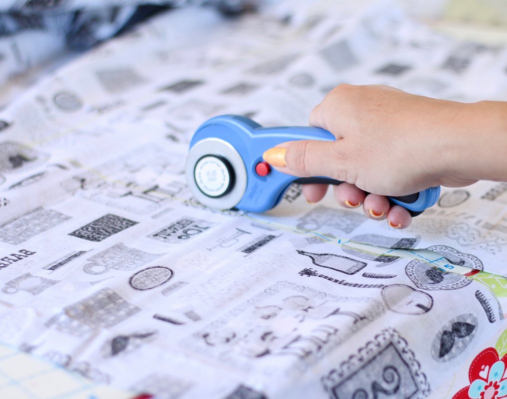 DIY Easy Sewing Machine Cover — Sewing to the Moon