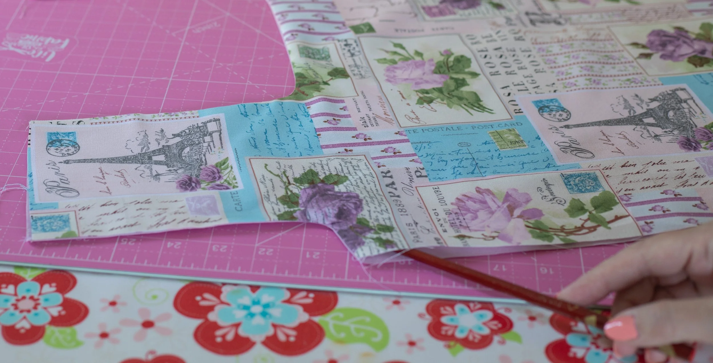 How to sew a beginner friendly bag. Tote bag sewing pattern.