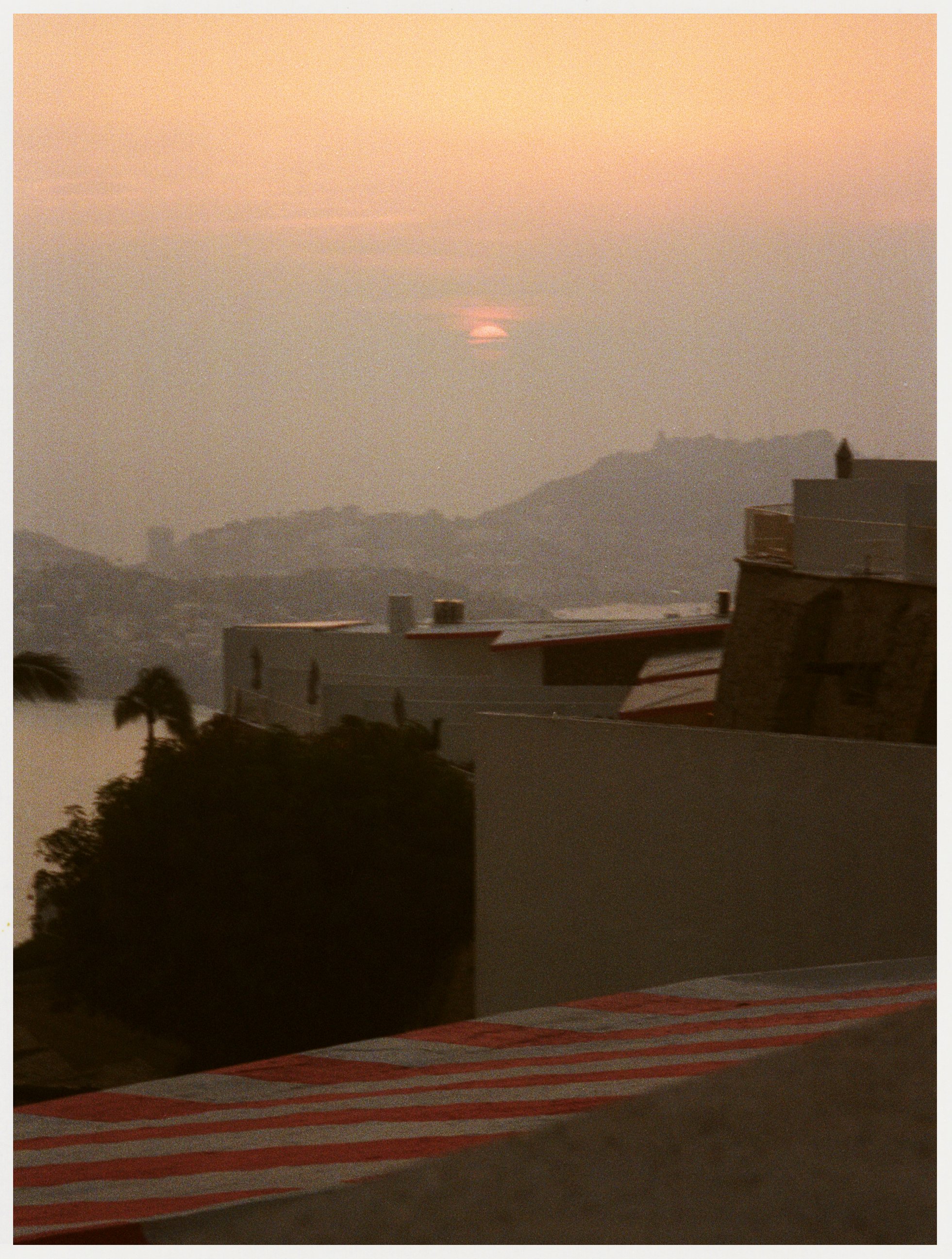 000088100023Border copy.jpg