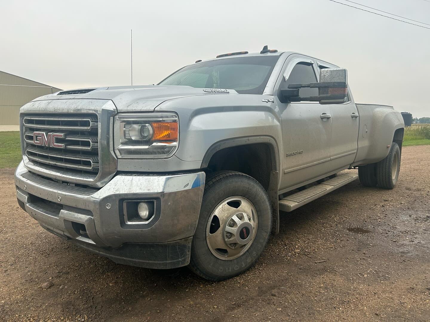 Big deep clean on this Silverado Dually. Polished up the chrome and got the gloss back in the paint. Interior came out looking almost new!