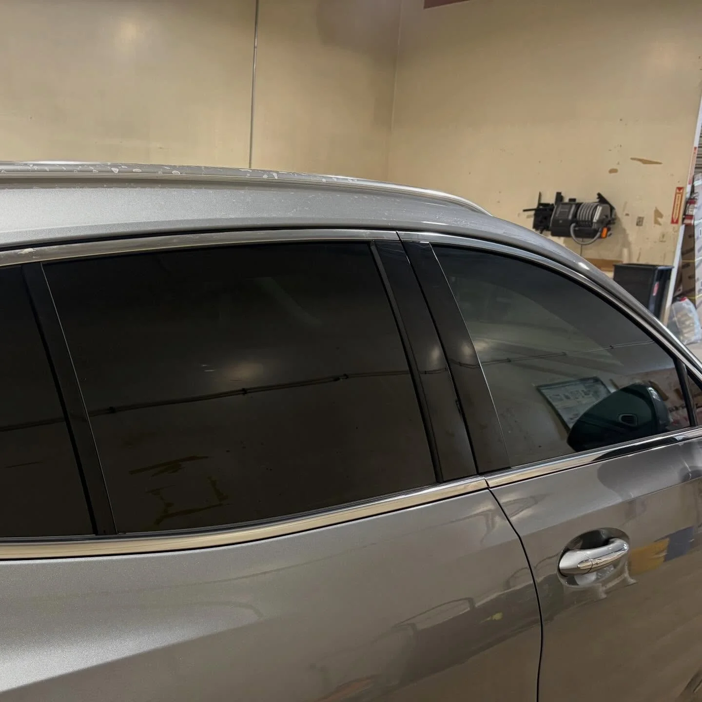 35% on the fronts.
15% everywhere else.

This Envision got a full tint package and the difference in person is 👌

If you&rsquo;ve been thinking about tint, shoot me a message and we&rsquo;ll get you booked in.

&mdash; Pick 6 PDR &amp; Detail

#wind