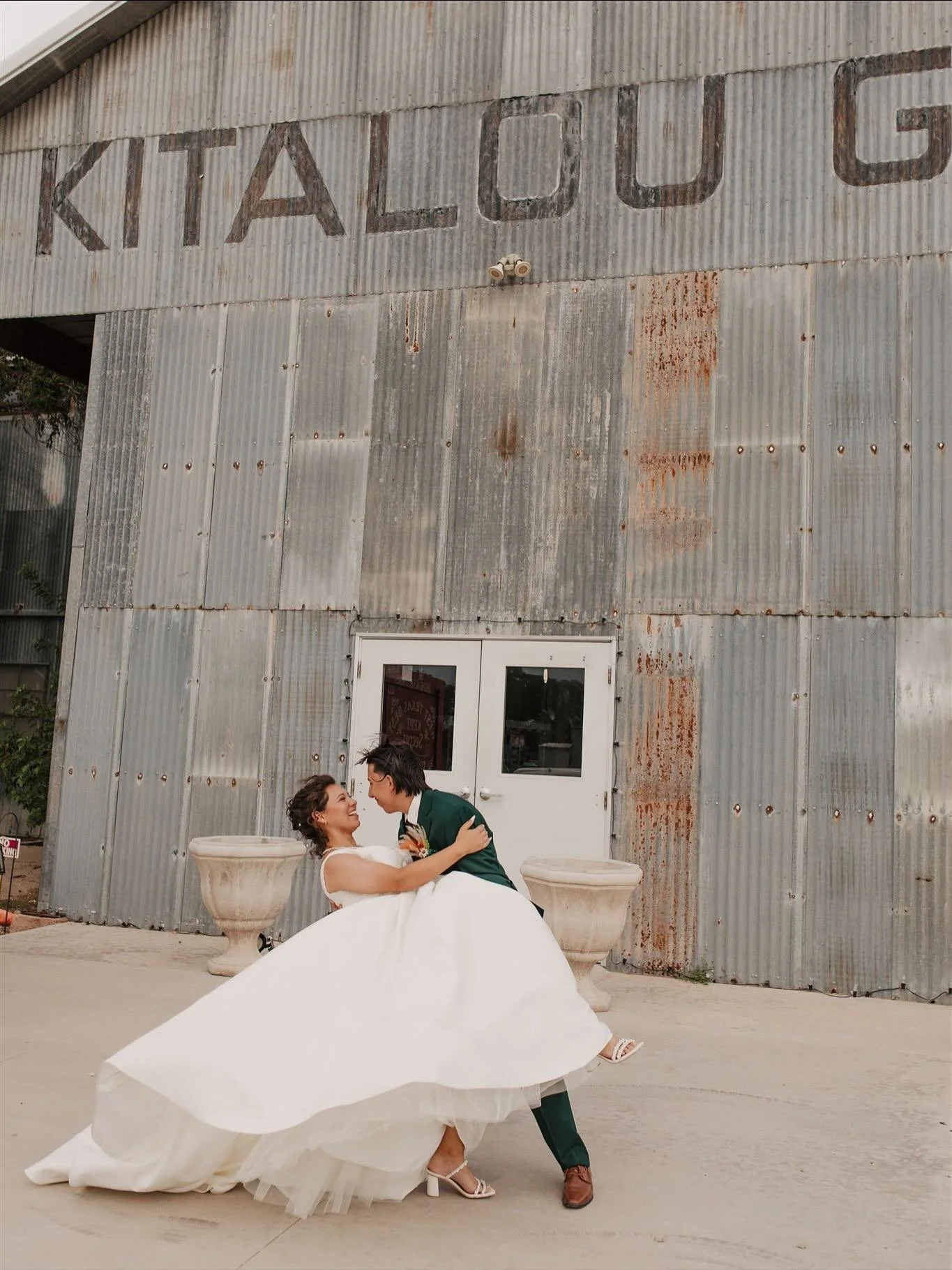 Happy 1st anniversary to these two 🥹🥰