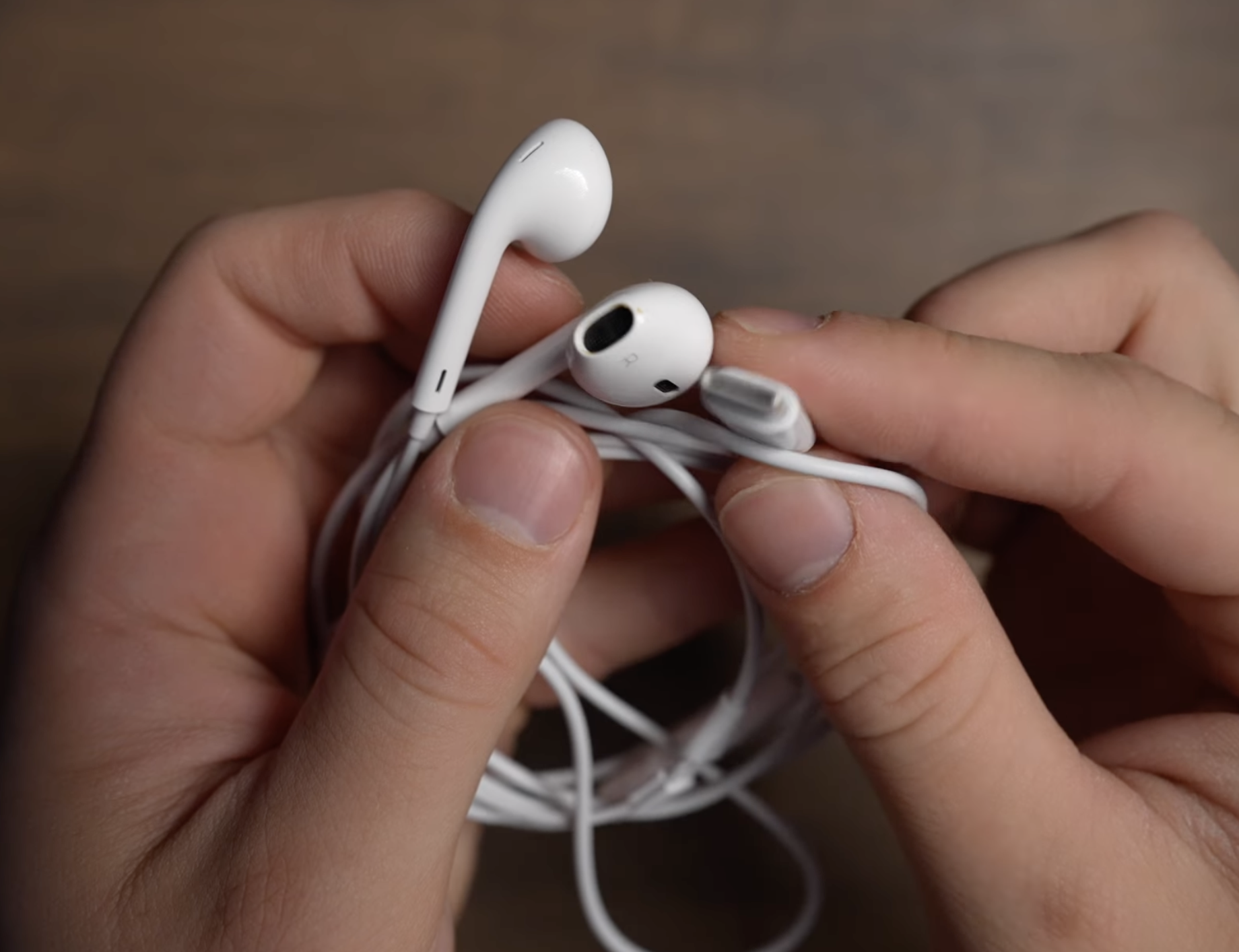 Apple USB-C Earpods Review: The New $19 Lossless Audio Apple Headphones
