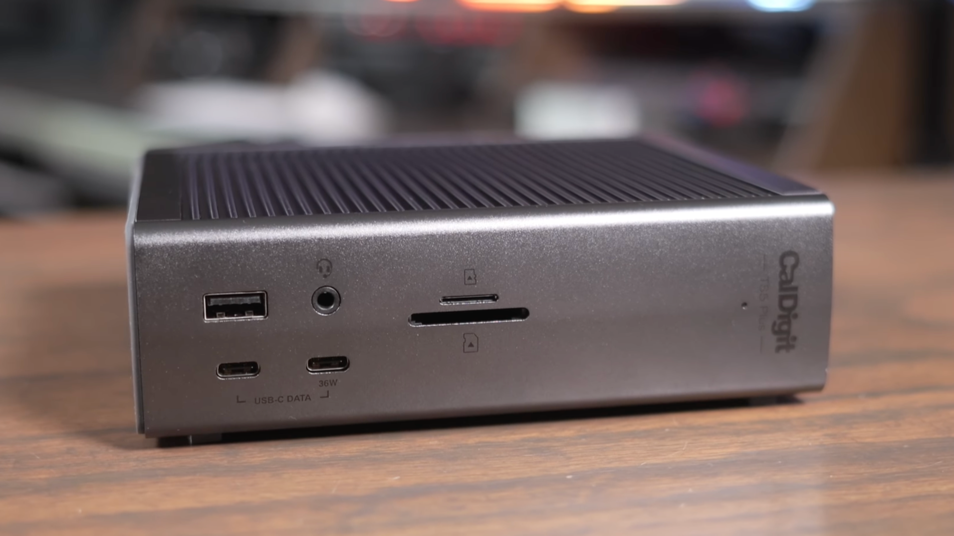 Caldigit TS5 Plus: The Thunderbolt 5 Dock with Plenty of Ports &amp; Power