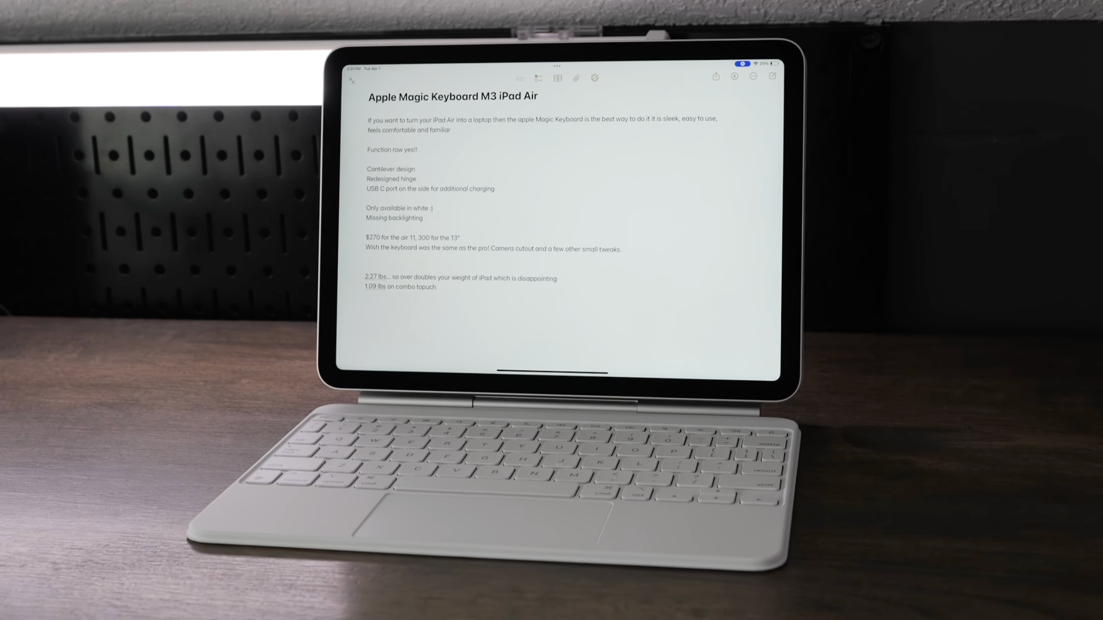 Magic Keyboard for iPad Air M3: The Price of a Perfect Transformation?