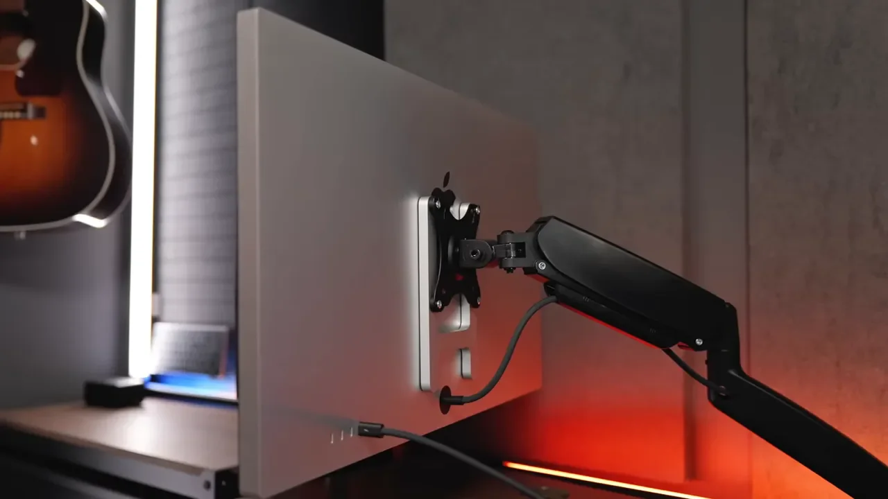 Apple Studio Display 2 VESA Mount Review: Thunderbolt 5, VESA Mount &amp; Is It Worth Upgrading?