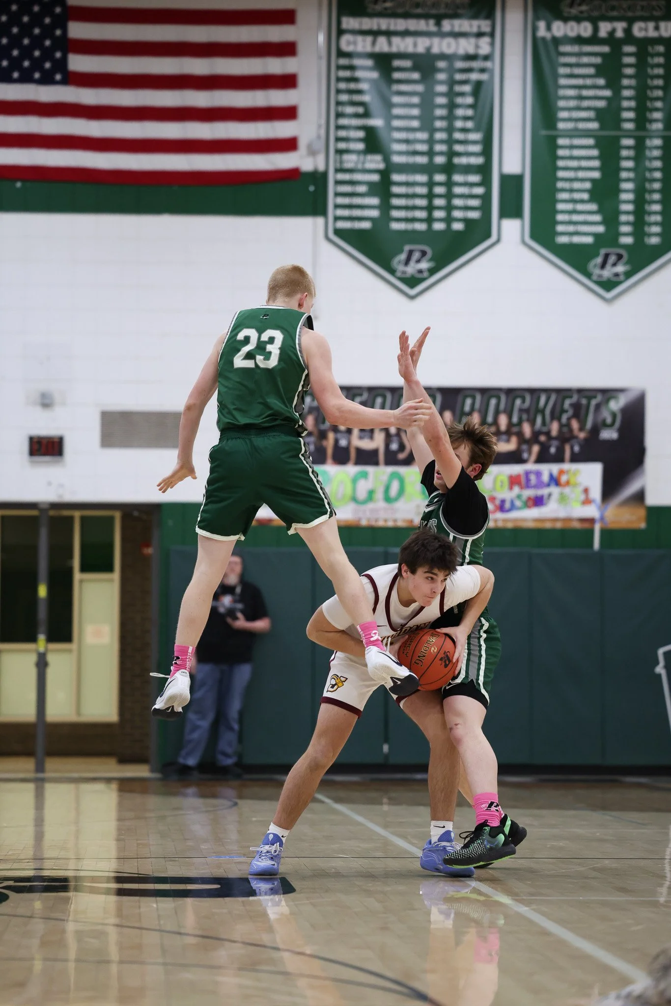 basketball, youth, teenager, knee, knees, Prolotherapy, jump, PRP, platelet rich plasma, injury, chronic, regenerative medicine, holistic, alternative, pain, athlete, competition, sports, sports injury