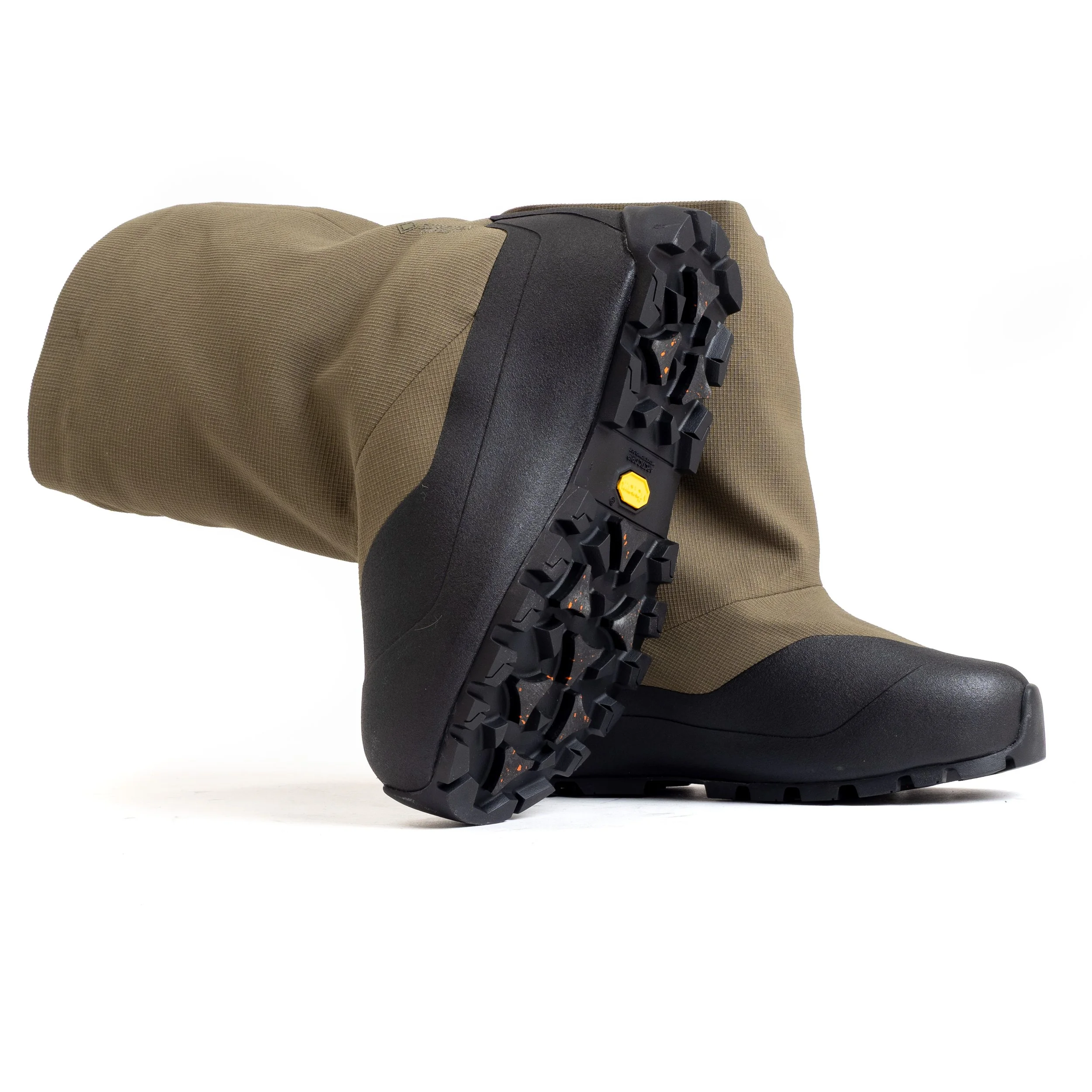 arc-postour-black-tatsu-02.jpg