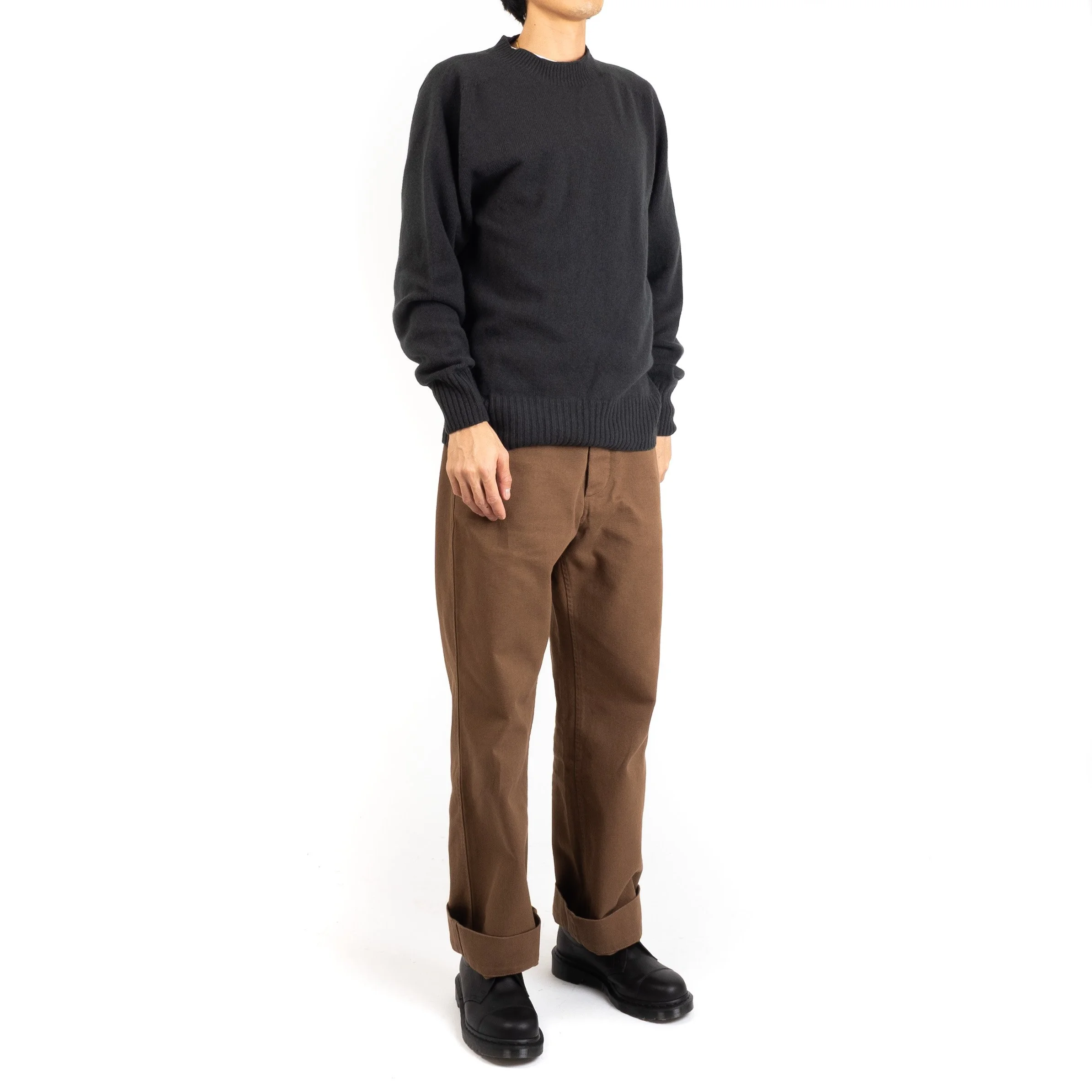 MH-Yak-Sweater-Asphalt-02.jpg
