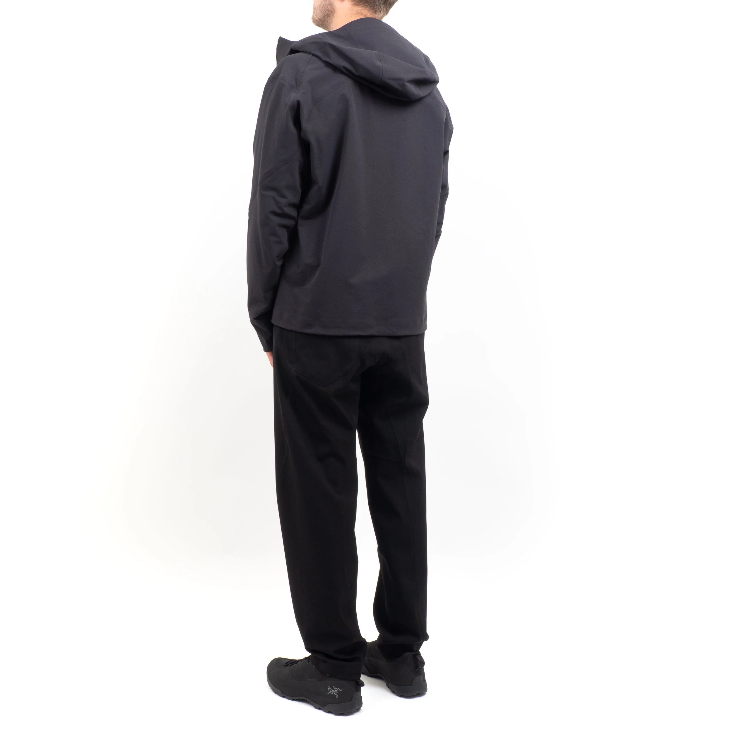 AV-Voronoi-Wool-Black-03.jpg