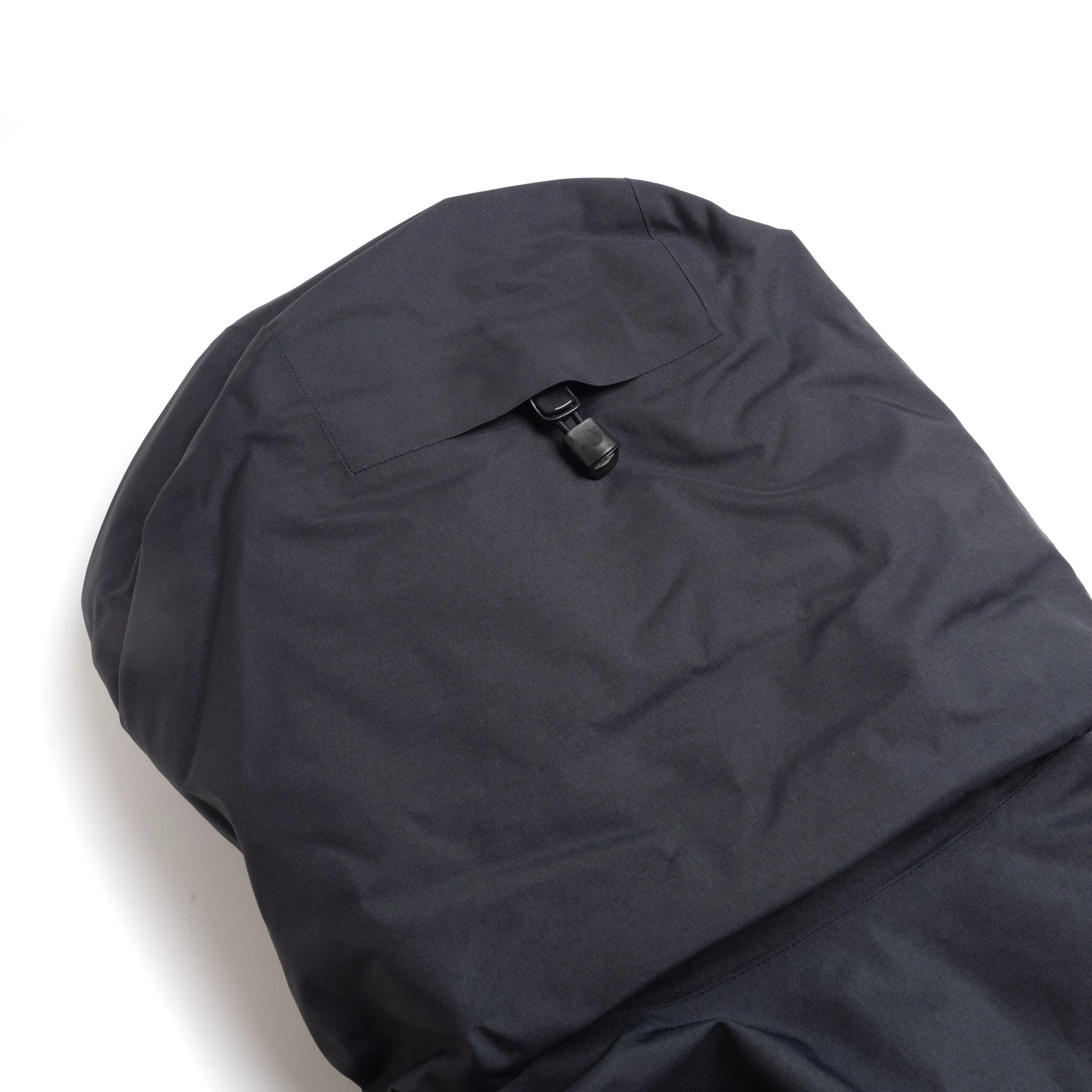 arc-macai-down-jacket-black-07.jpg