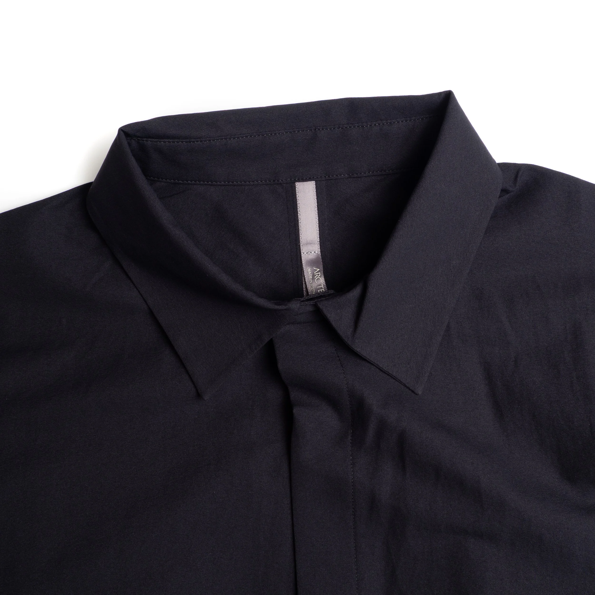 VEILANCE-Stema-LS-Black-04.jpg