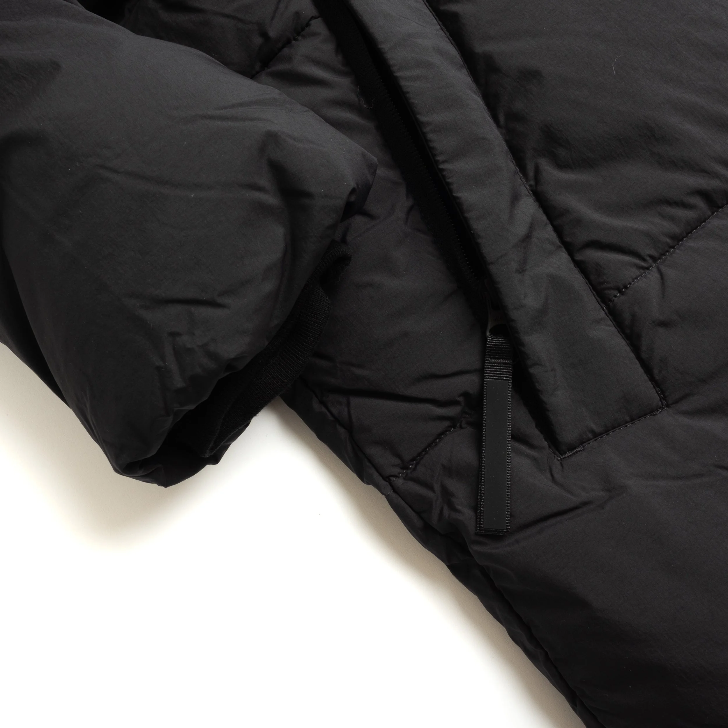 CG-Crofton-Puffer-Black-06.jpg