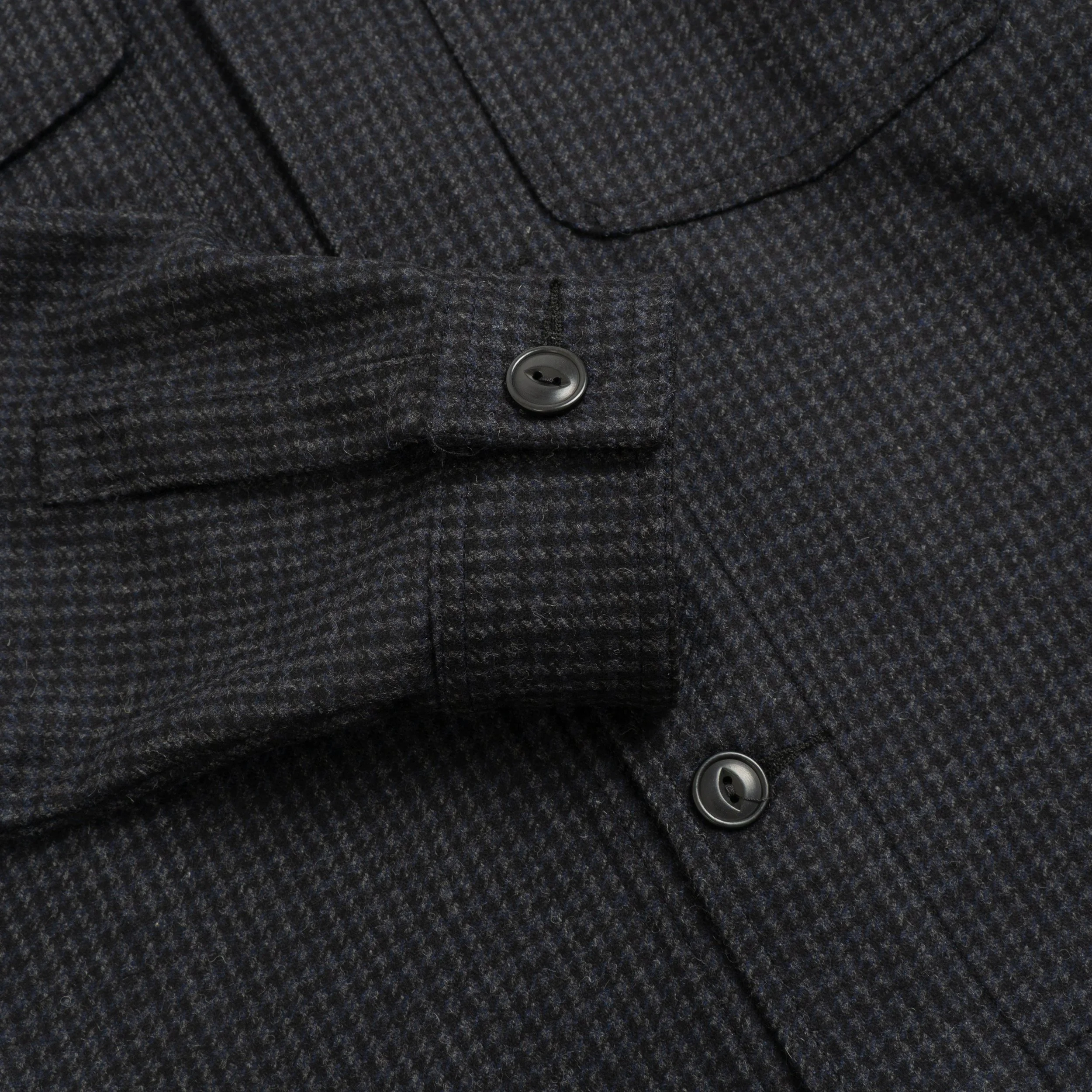 Outclass-Camp-Shirt-Charcoal-Houndstooth-05.jpg