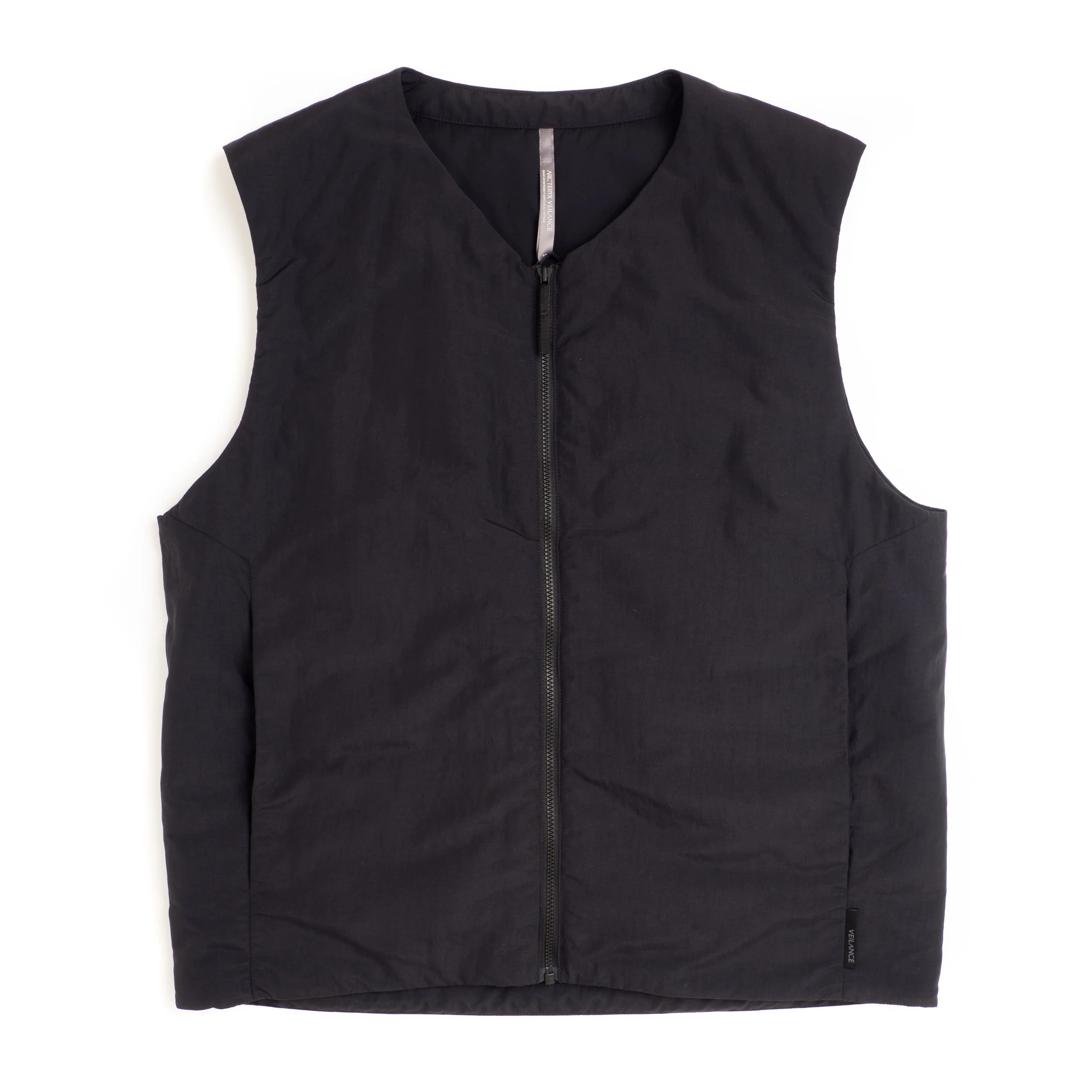 VEILANCE-Naroda-Ins-Vest-Black-01.jpg