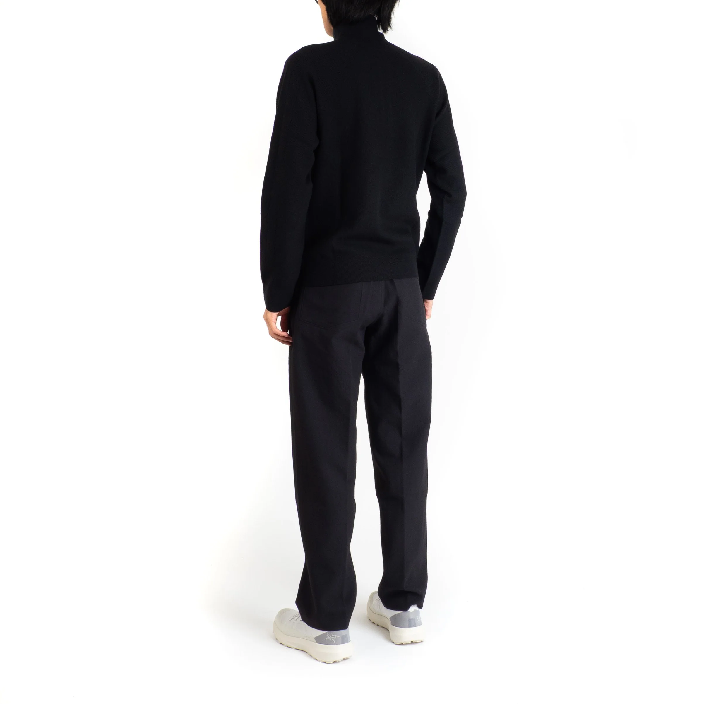 Saic-Pant-Black-03.jpg