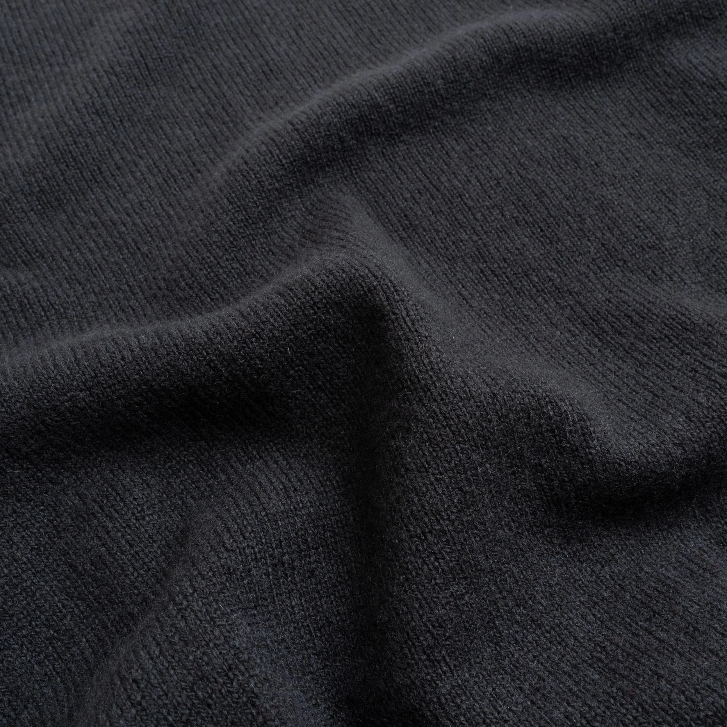MH-Yak-Sweater-Asphalt-06.jpg