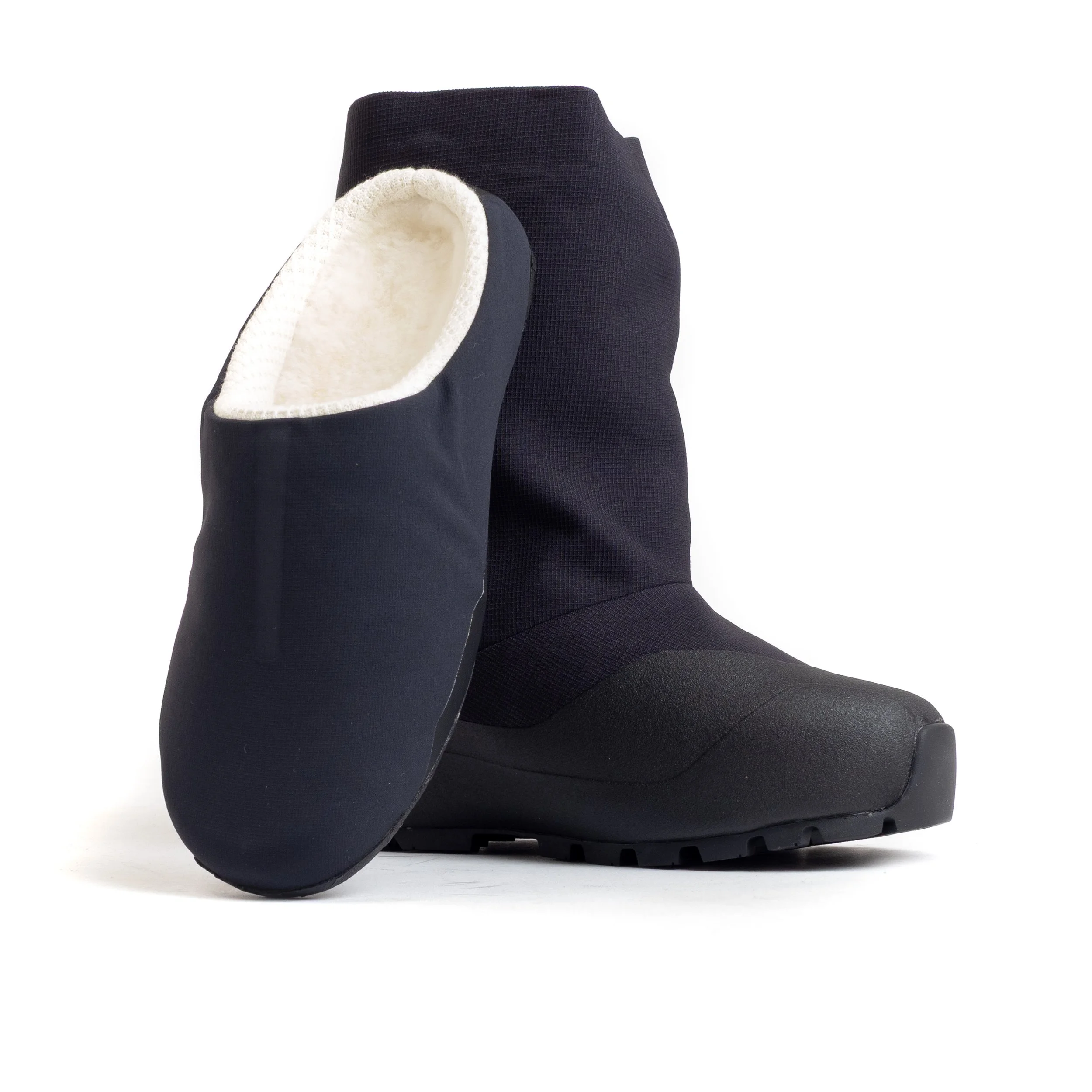 arc-postour-black-03.jpg