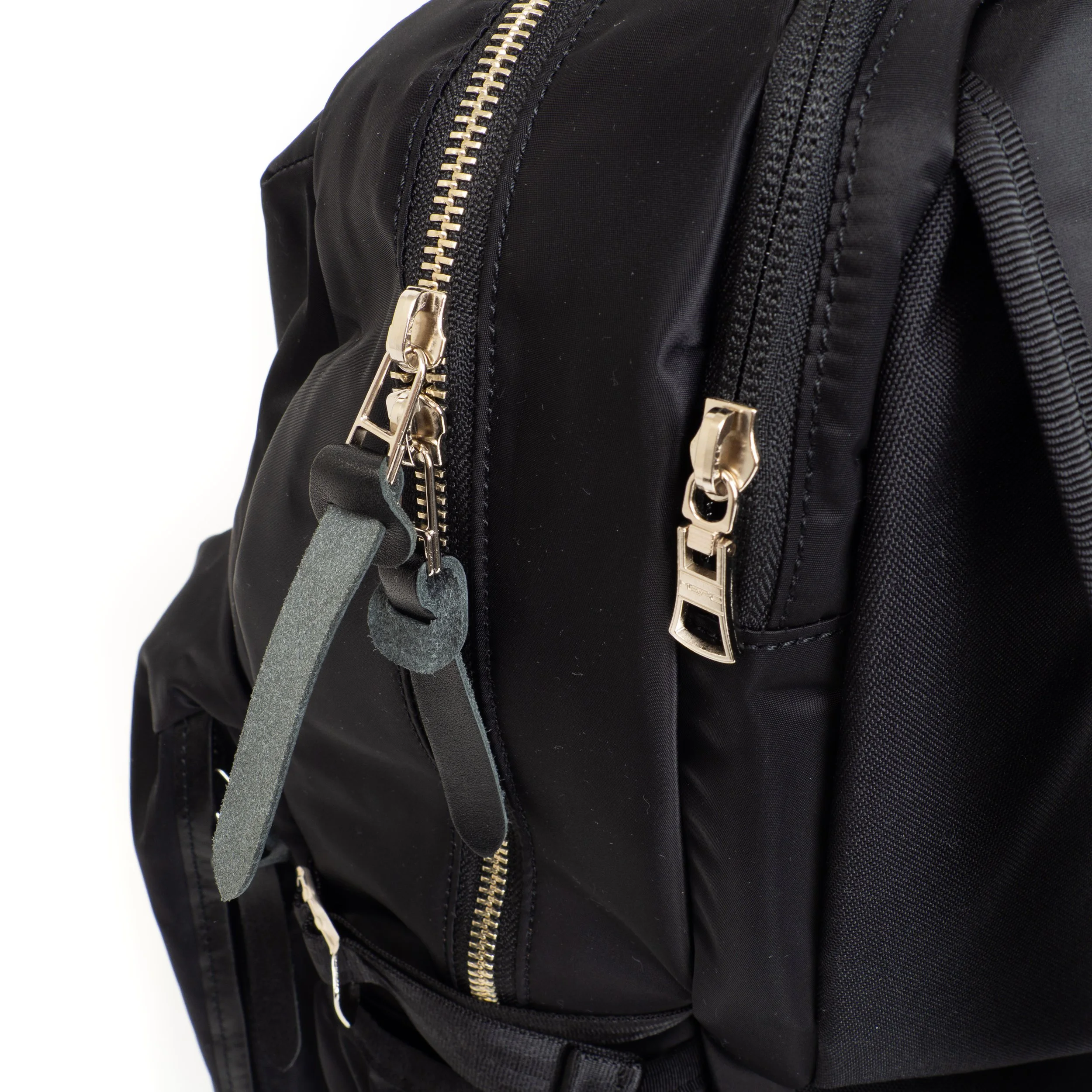 mp-lightning-daypack-black-03.jpg