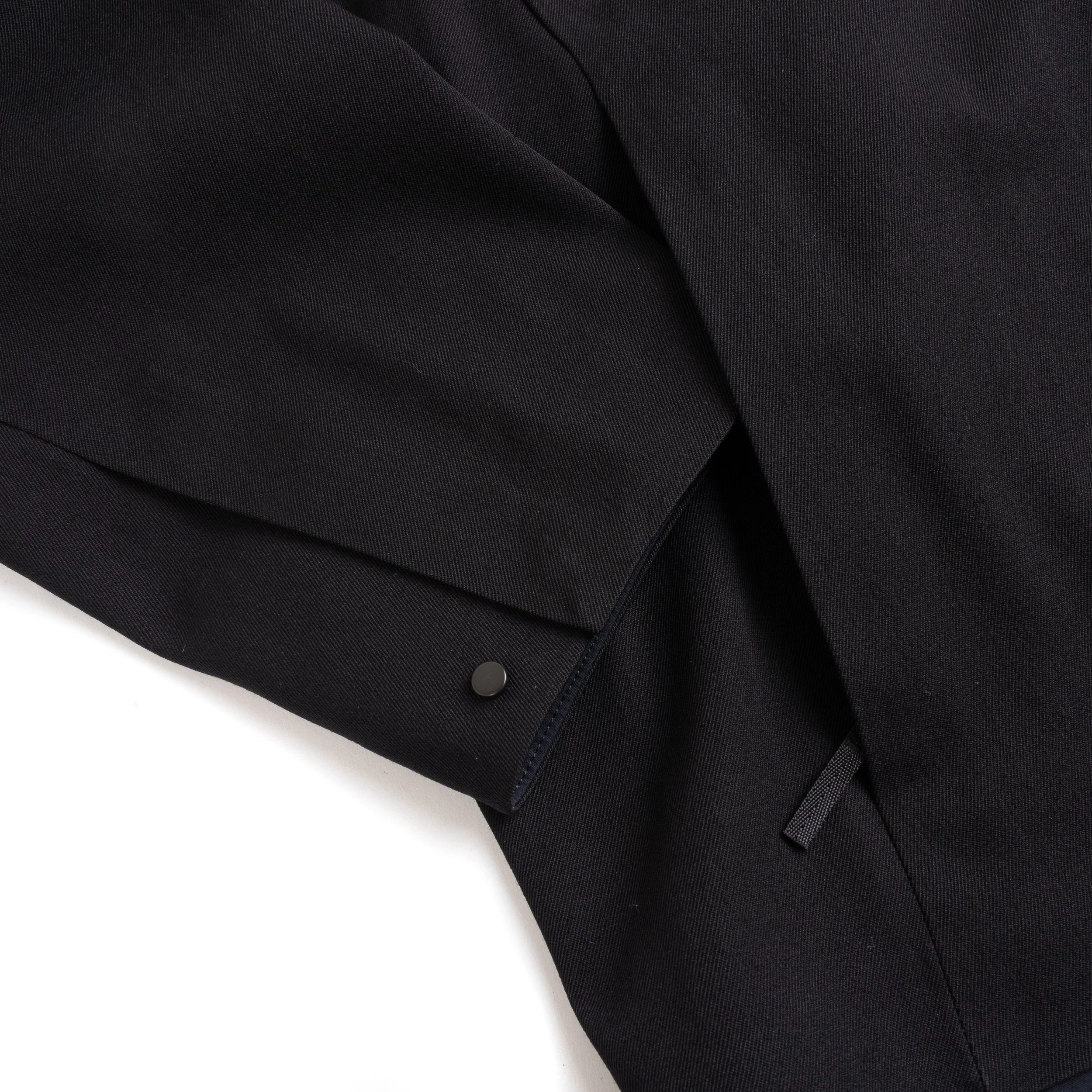 VEILANCE-voronoi-wool-jacket-black-05.jpg